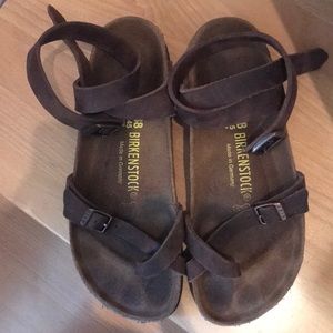 Birkenstock sandals style “Yara” brown leather